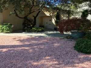 Cour sans mauvaises herbes en gravier décoratif de marbre rose