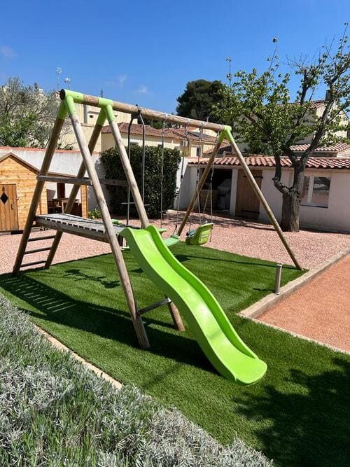 Comment installer une aire de jeux pour enfants dans son jardin ?